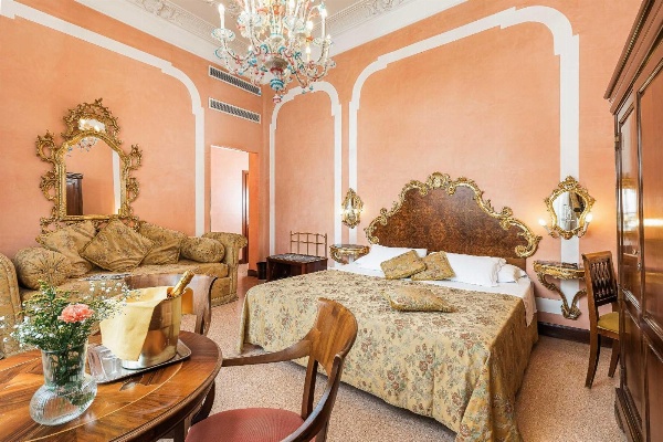 Hotel San Moise image 5
